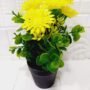 Macetita con flores artificiales